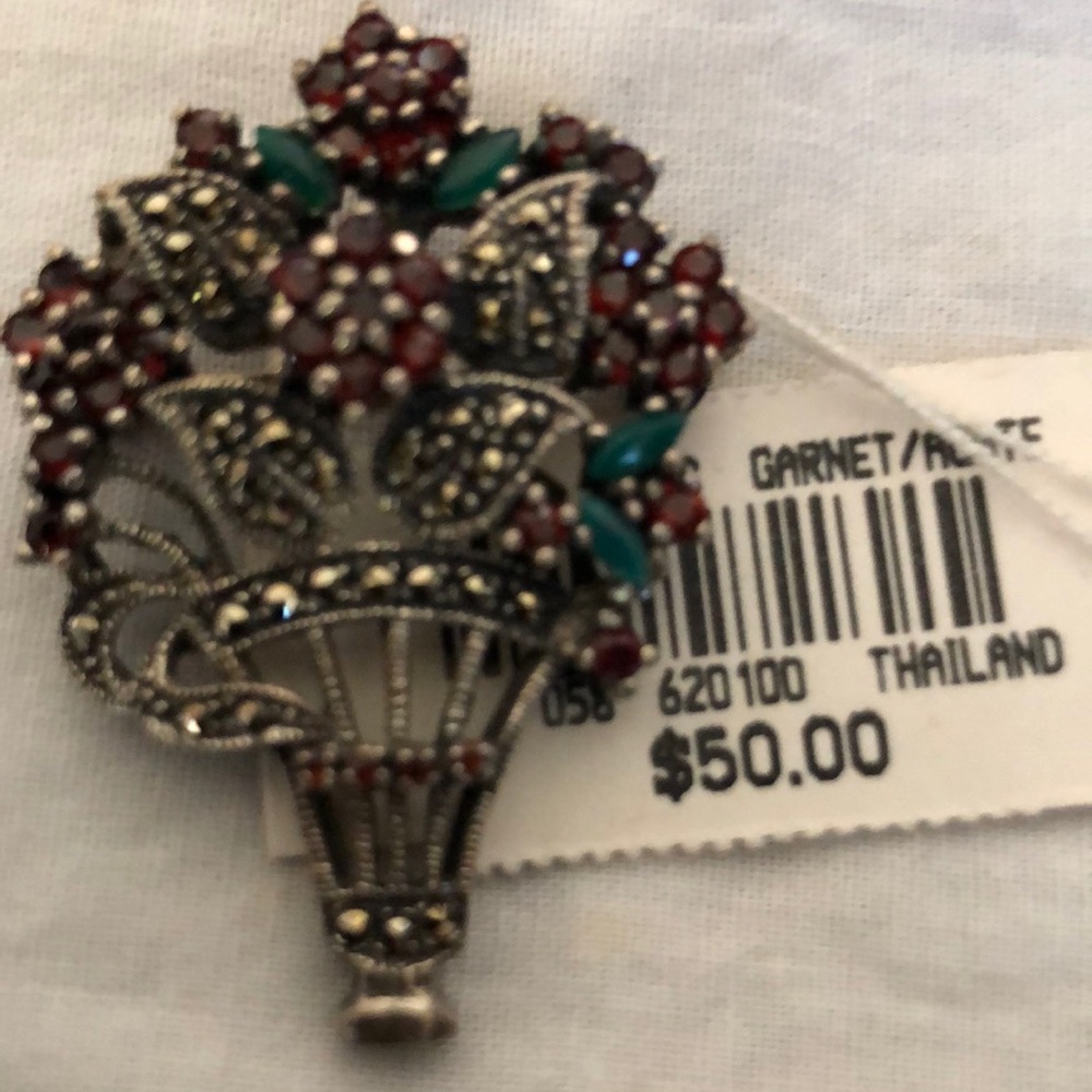 NWT—Brooch